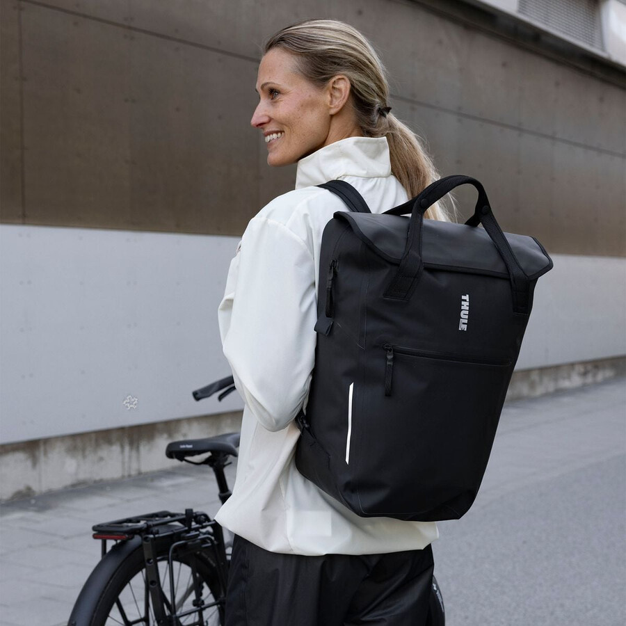 zaino portapacchi per bici con chiusura inlock 23l nero