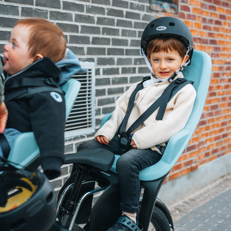 seggiolino per bicicletta per bambini montato sul telaio majolica blue