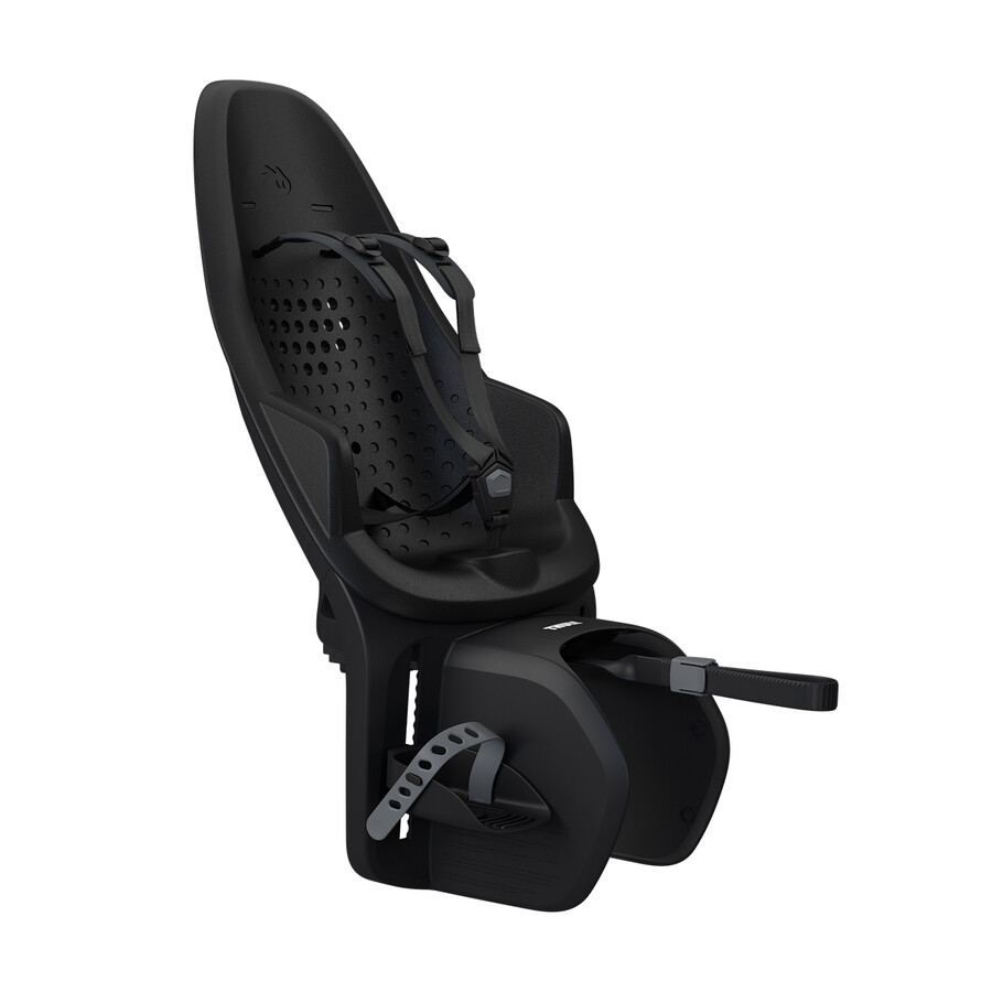 seggiolino per bicicletta thule yepp 2 mik hd per bambini montato sul portapacchi nero notte