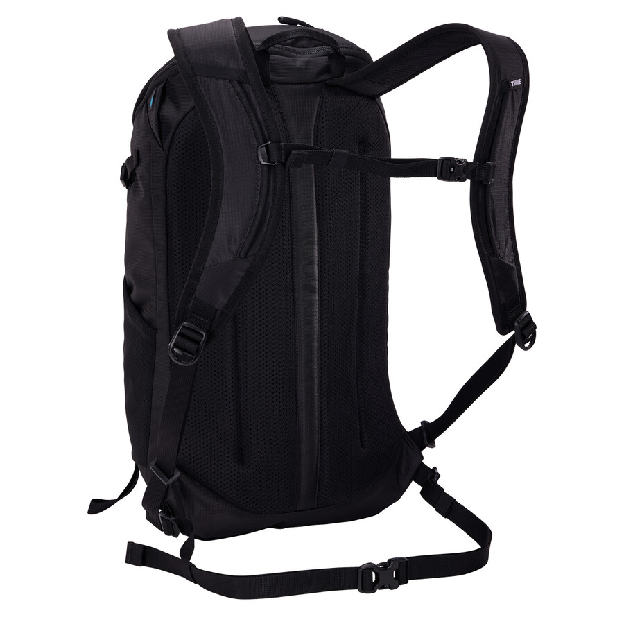 zaino da 18 litri con copertura antipioggia nero