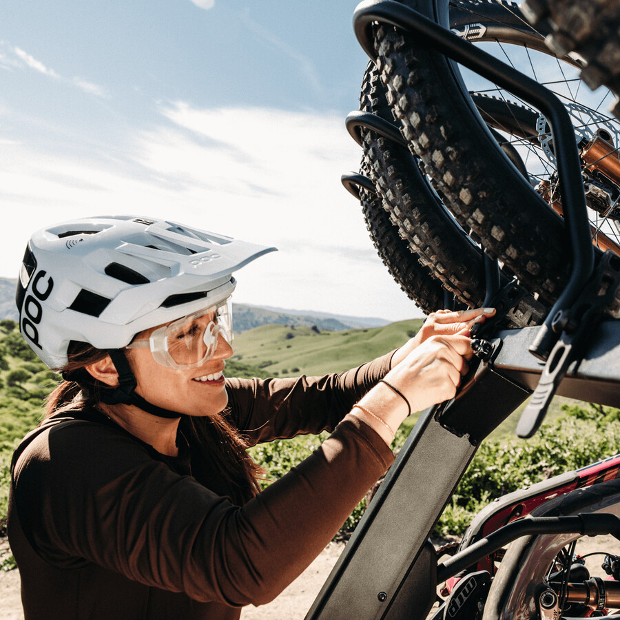 portabici verticale per 4 bici