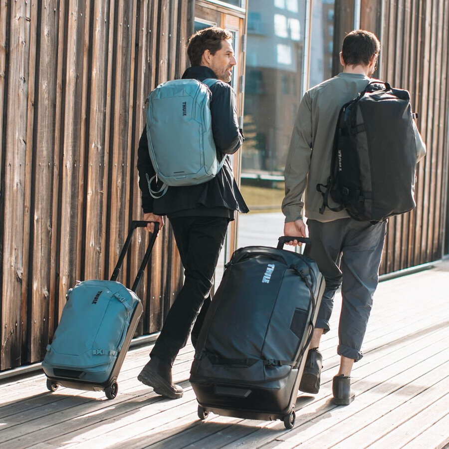 valigia da viaggio con ruote nera
