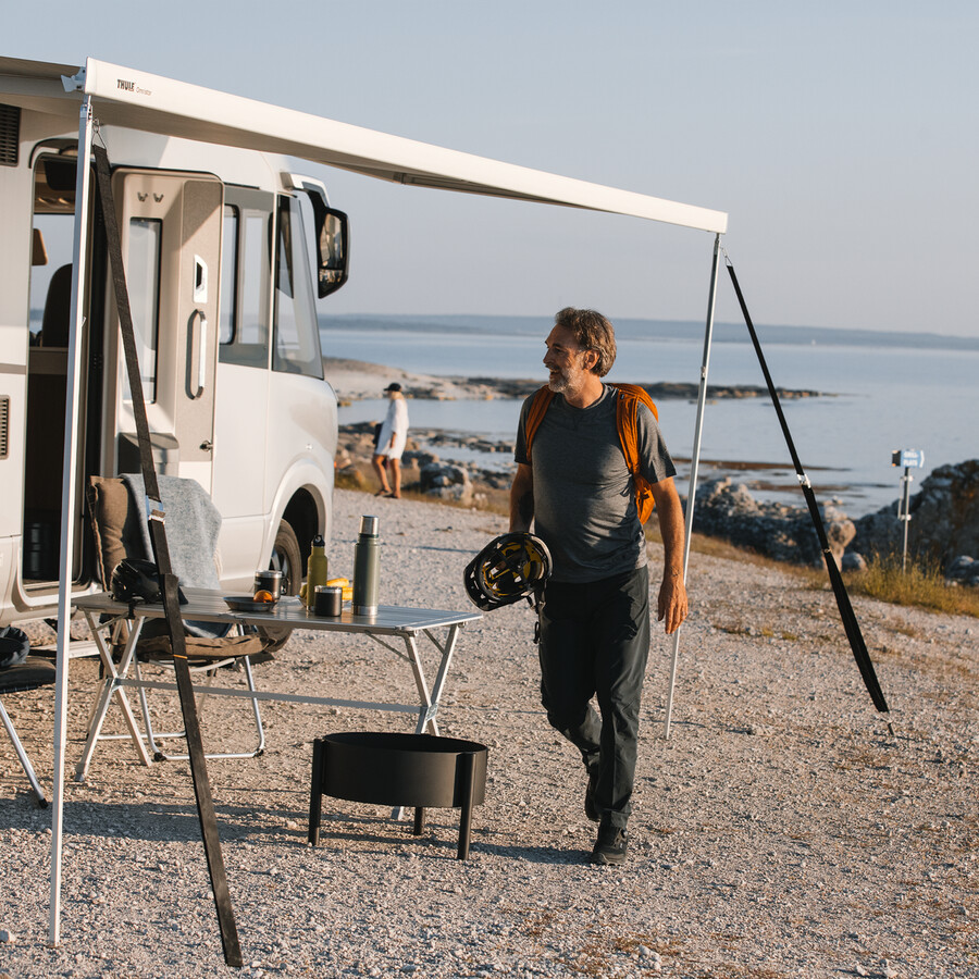 kit di fissaggio laterale per tenda da sole nero