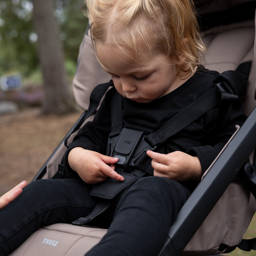 passeggino thule urban glide a 4 ruote per tutti i terreni blu medio