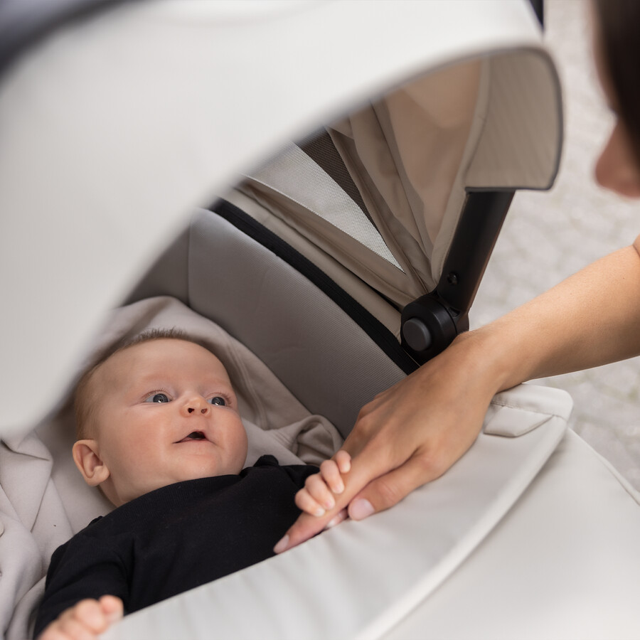 passeggino thule urban glide a 4 ruote per tutti i terreni nero