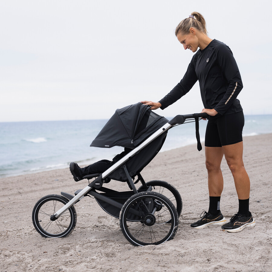 passeggino fuoristrada e da jogging nero