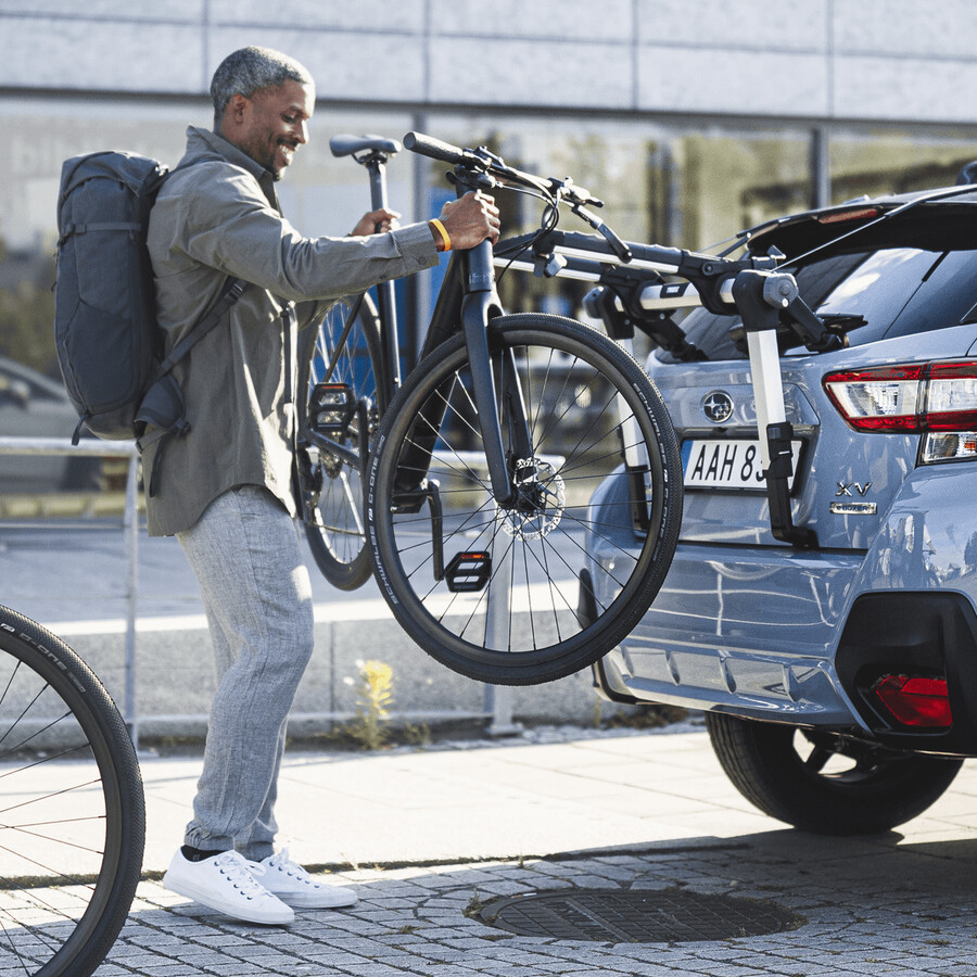 portabici da appendere al bagagliaio per 2 bici neroalluminio